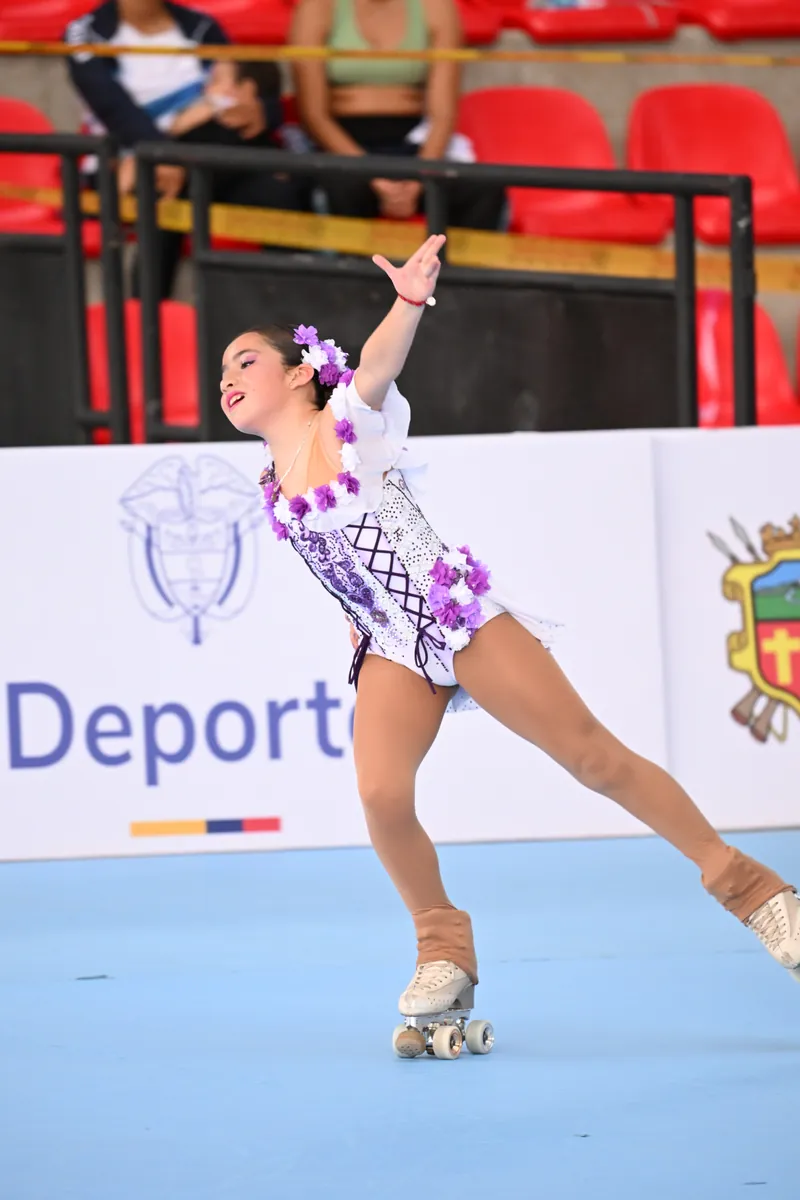 Agustina patinando en el Panamericano de Ibagué 2024